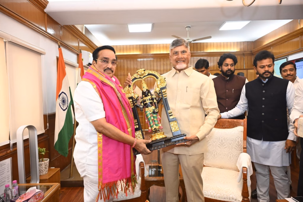 WhatsApp Image 2025 04 22 at 12.12.01