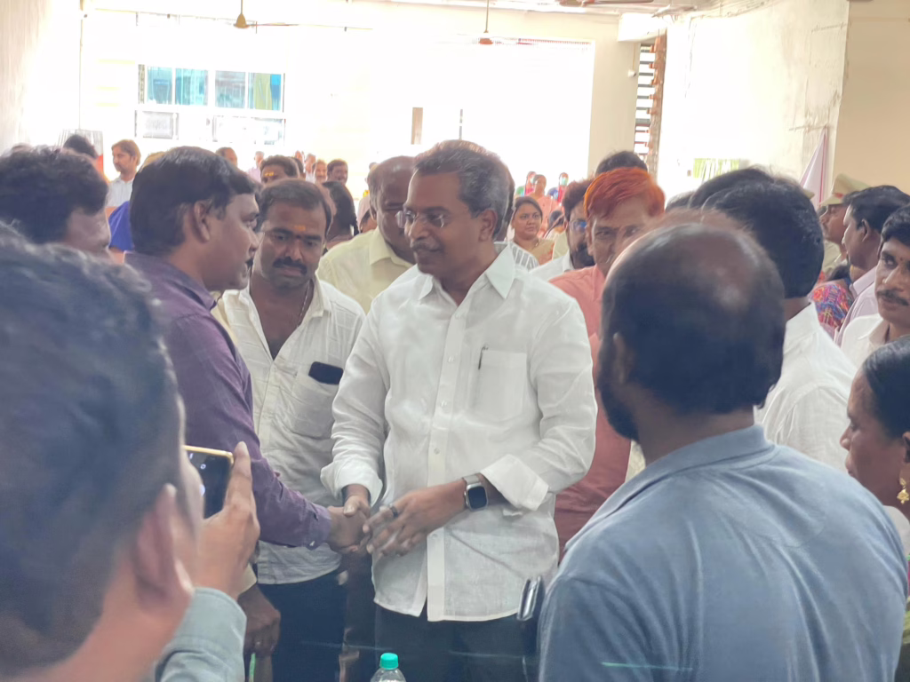 WhatsApp Image 2025 11 06 at 1.35.58 PM